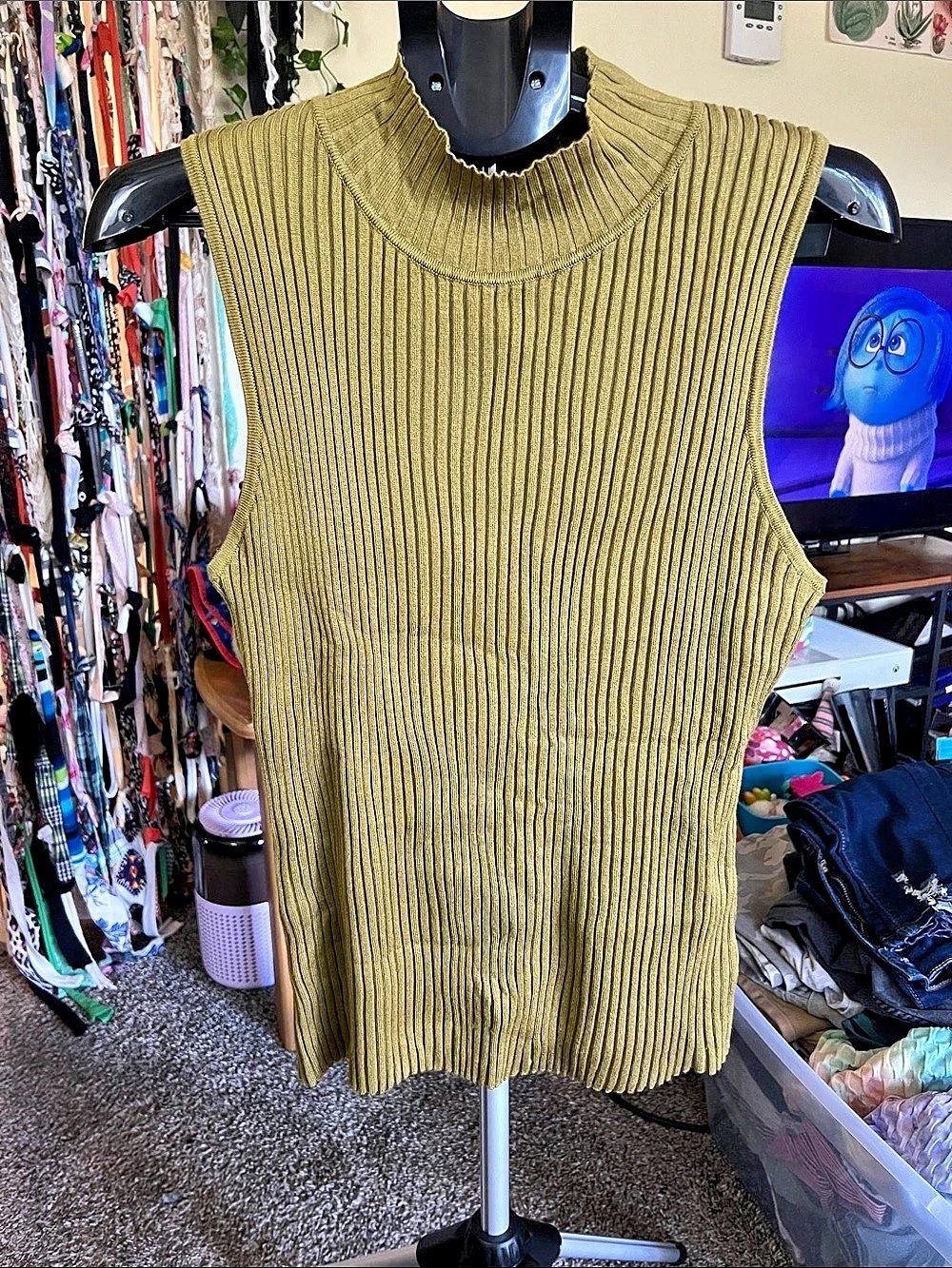 Ophelia Roe Ribbed Sweater Vest in Green Size XL